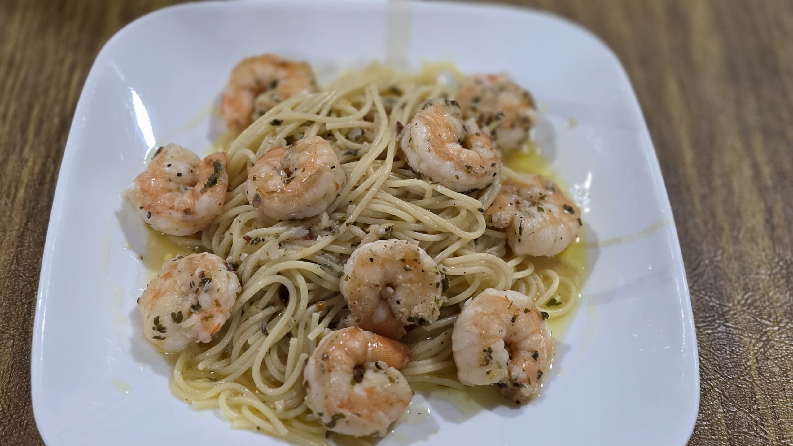 Lemon Garlic Shrimp Pasta